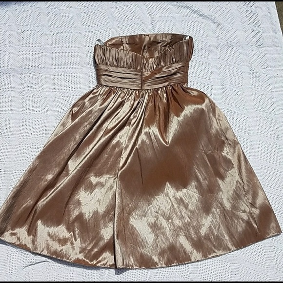 Bill Levkoff gold shimmer strapless formal dress - Picture 3 of 6